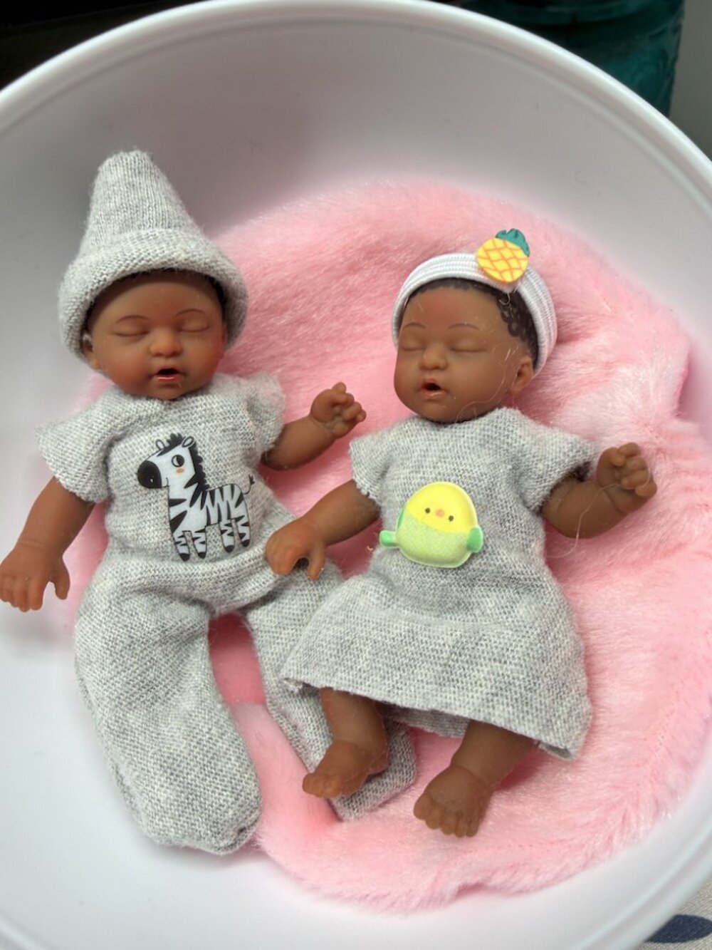 Twin Clothes Set For Babies Mini Zuru Series 2